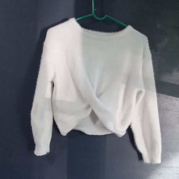 SHEIN Other - GUC Shein white soft sweater size girls 11-12Y